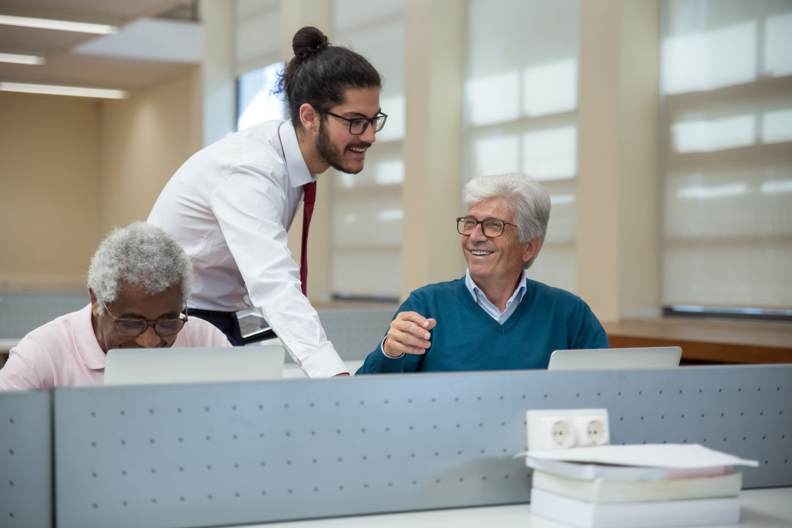 Senior Tech Care tech support for seniors